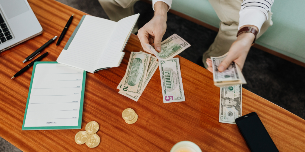 El arte de dominar tu dinero: 3 hábitos diarios para transformar tus finanzas personales